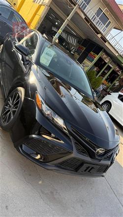 تۆیۆتا کامری